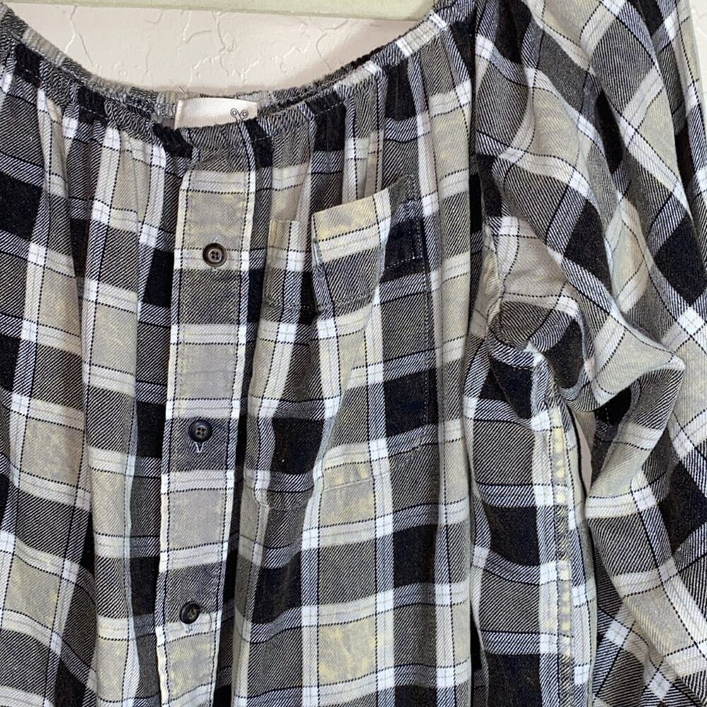 Urban Renewal green plaid distressed off the shoulder tunic top - Picture 4 of 7